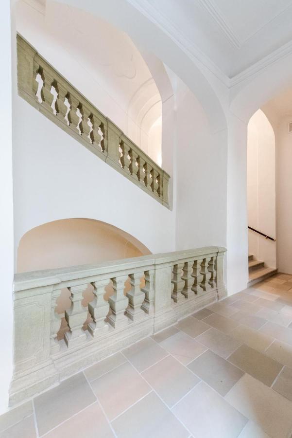 Petra Inn Apartments In Historical Palace Pressburg Exterior foto